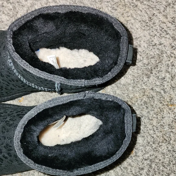 UGG Black Sparkle Leopard Print Unltra Mini Ugg Boots Size 6 - Picture 6 of 12